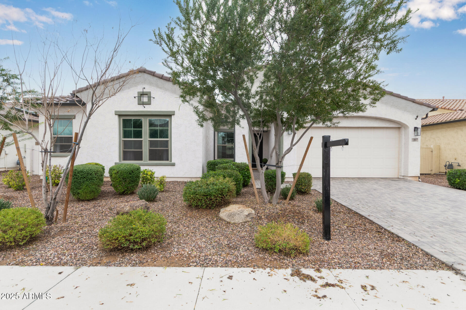 11807 W PARKWAY Lane