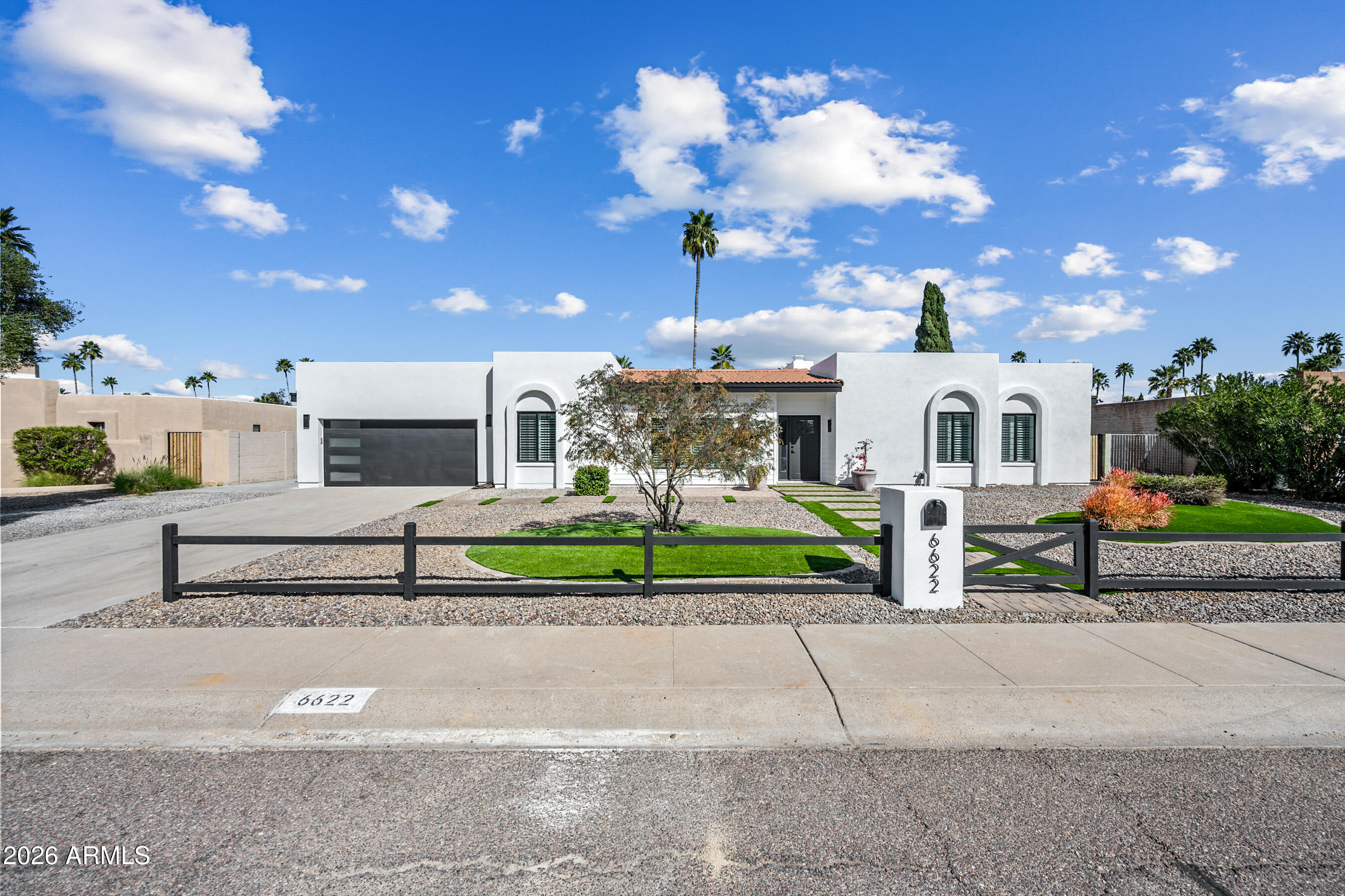 6622 E VOLTAIRE Avenue