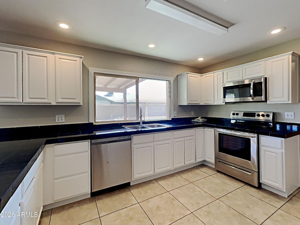 Photo of 4569 W Shaw Butte Drive, Glendale, AZ 85304 (MLS # 6977159)