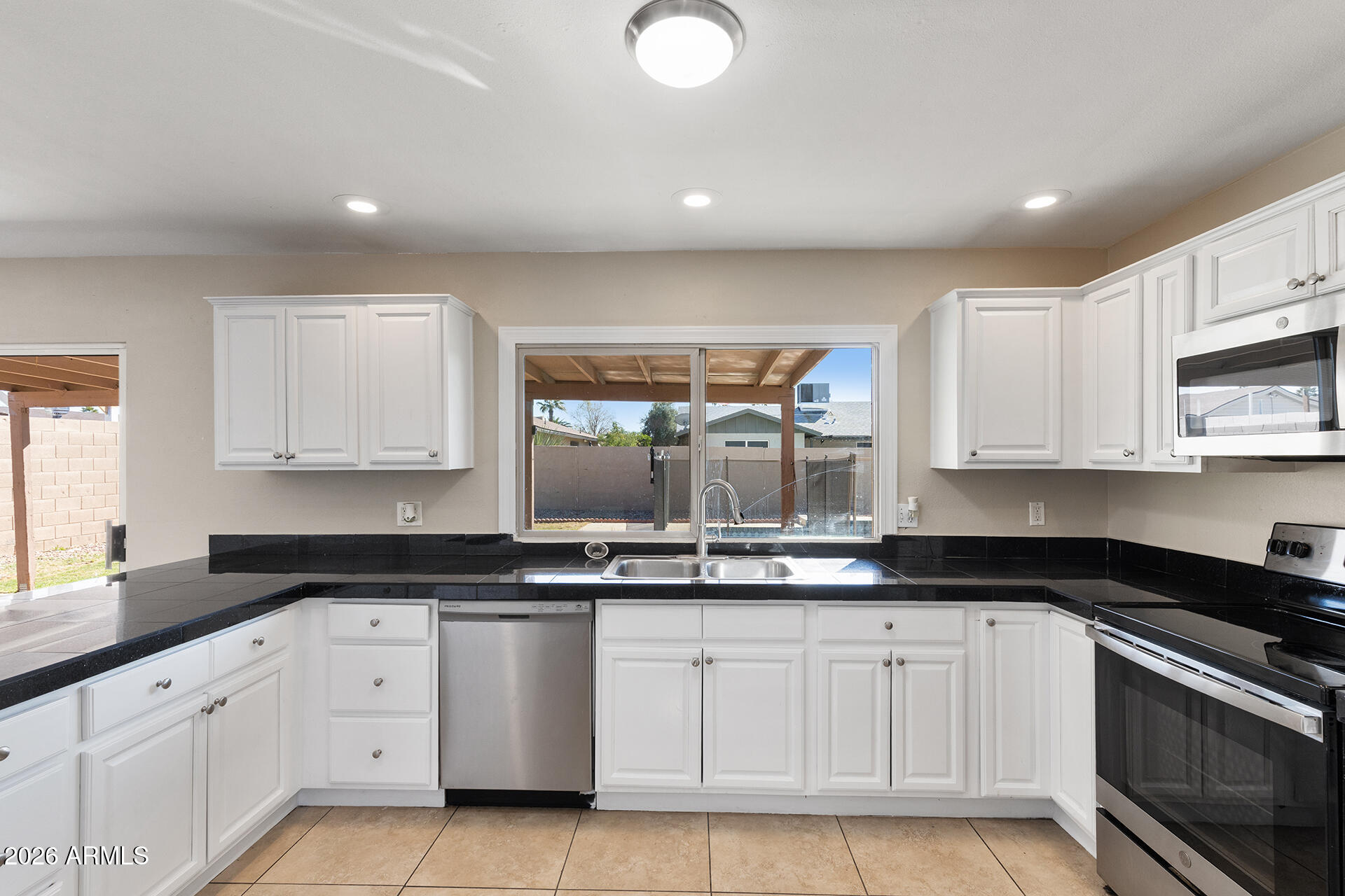 4569 W SHAW BUTTE Drive