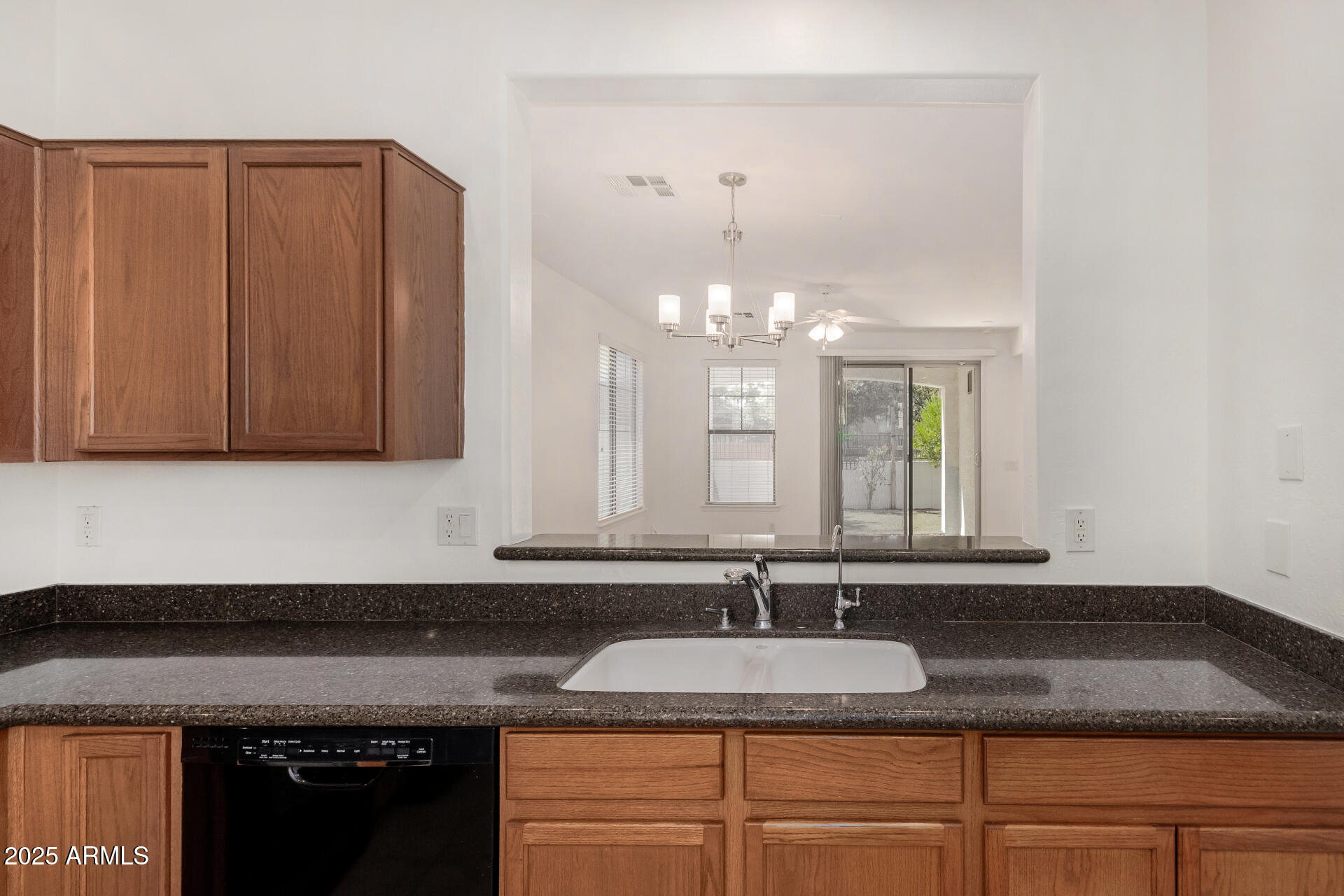 21023 E AVENIDA DEL VALLE --