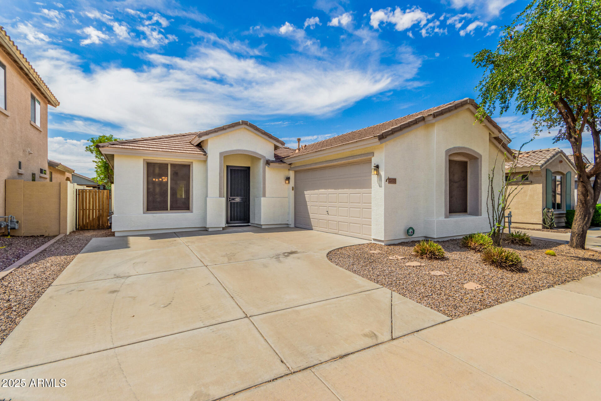 21023 E AVENIDA DEL VALLE --