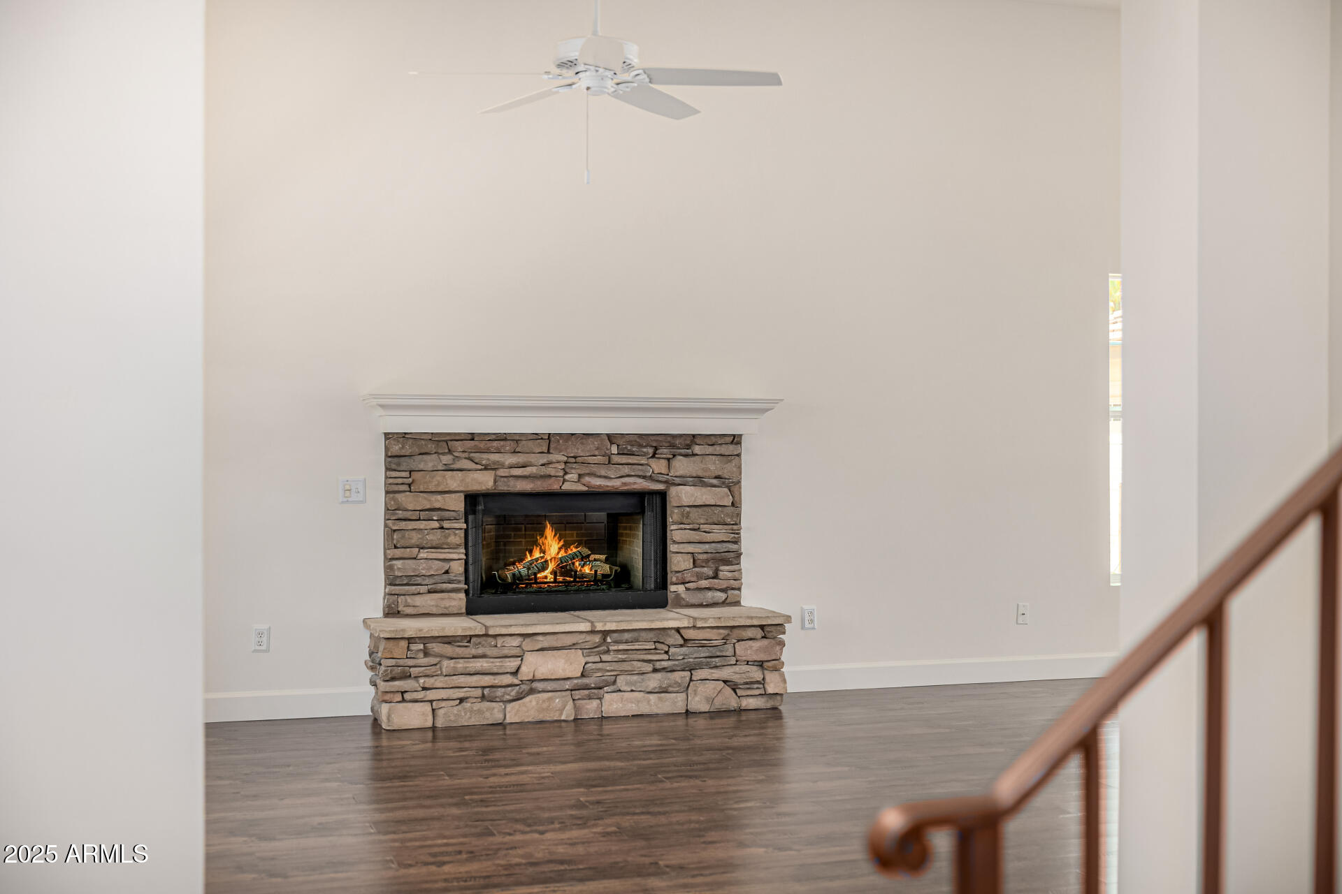 122 W Cottage Lane