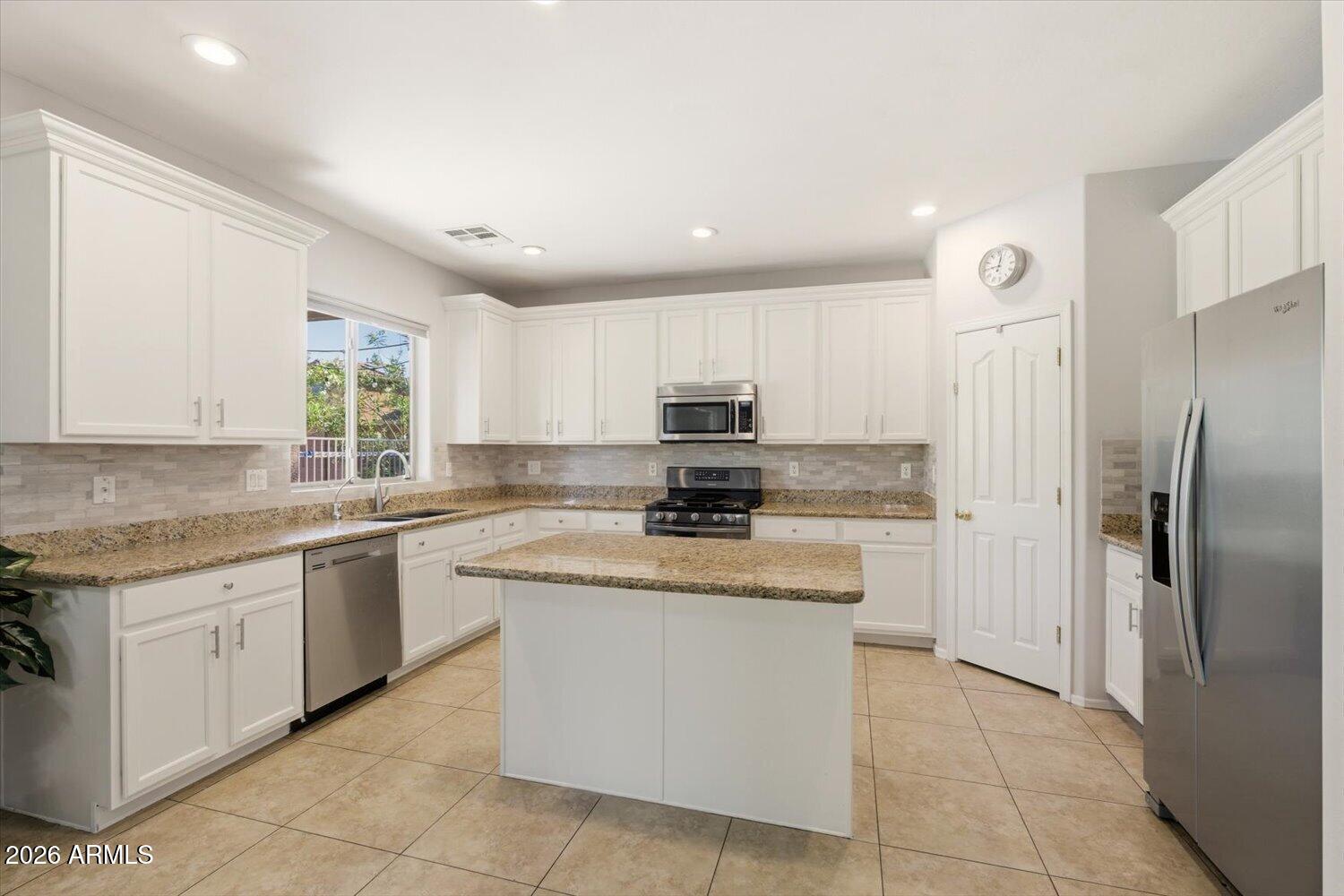2128 W GAMBIT Trail