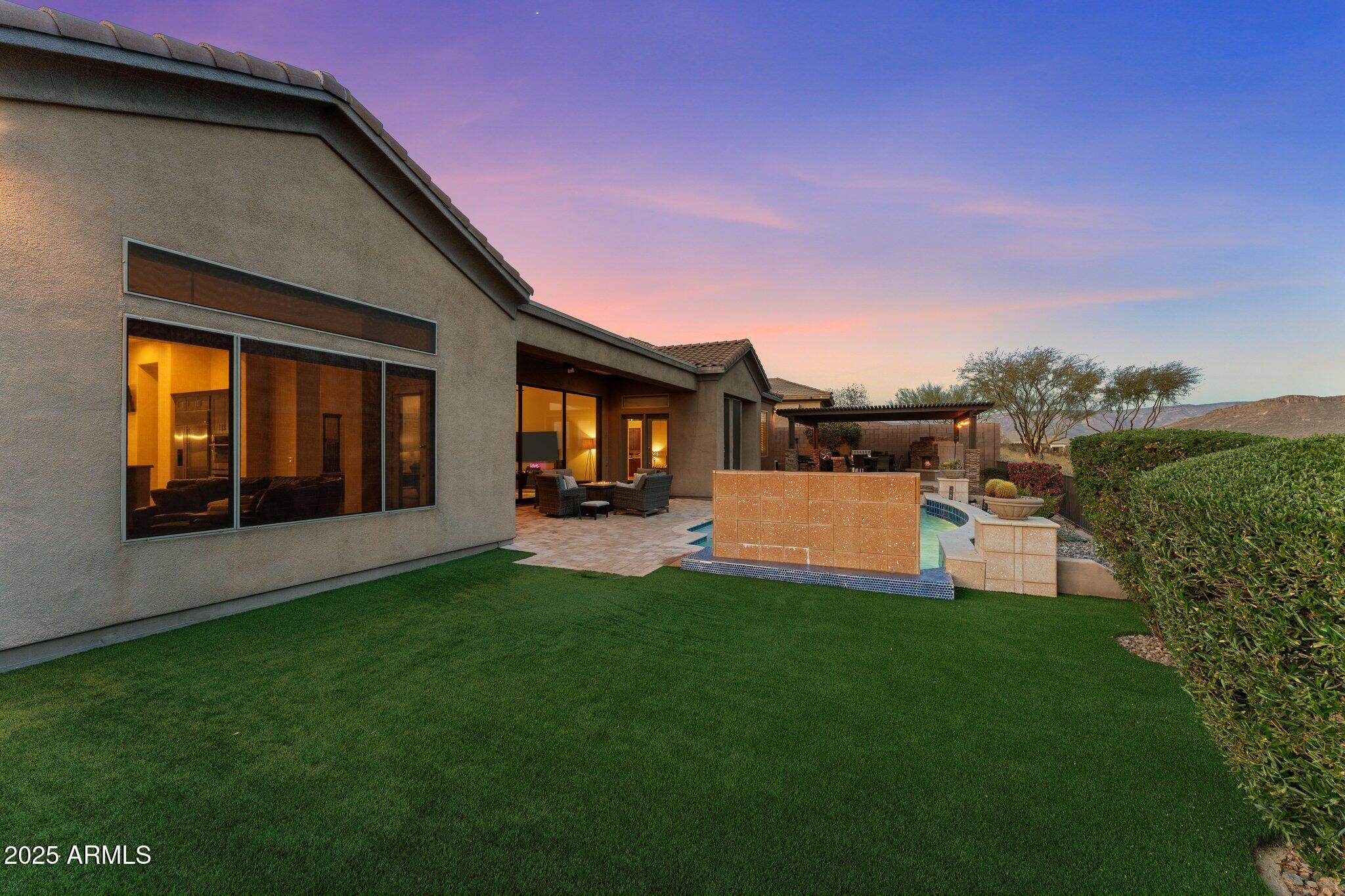 42041 N MOUNTAIN COVE Drive