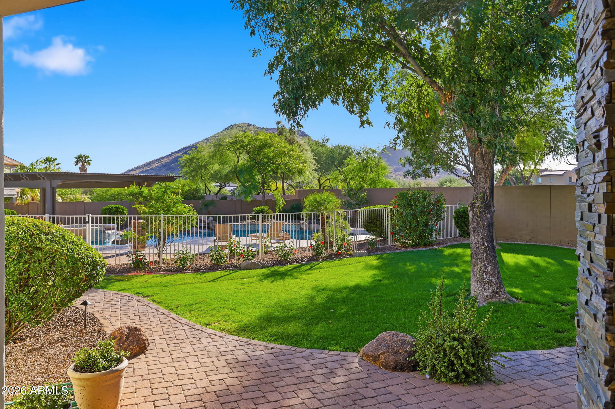 4950 W LARIAT Lane