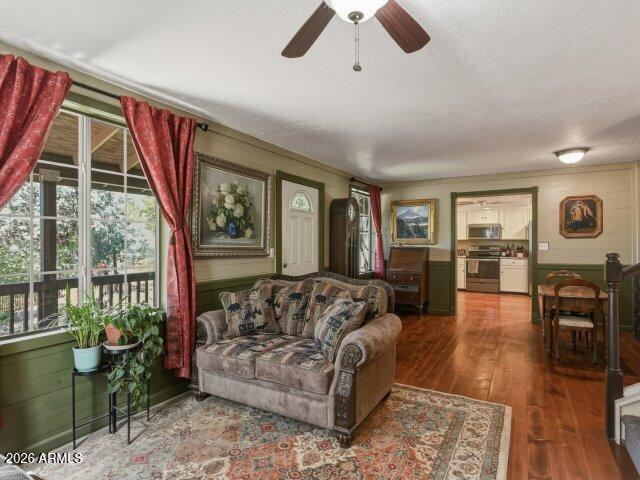 5287 N JUDY Lane