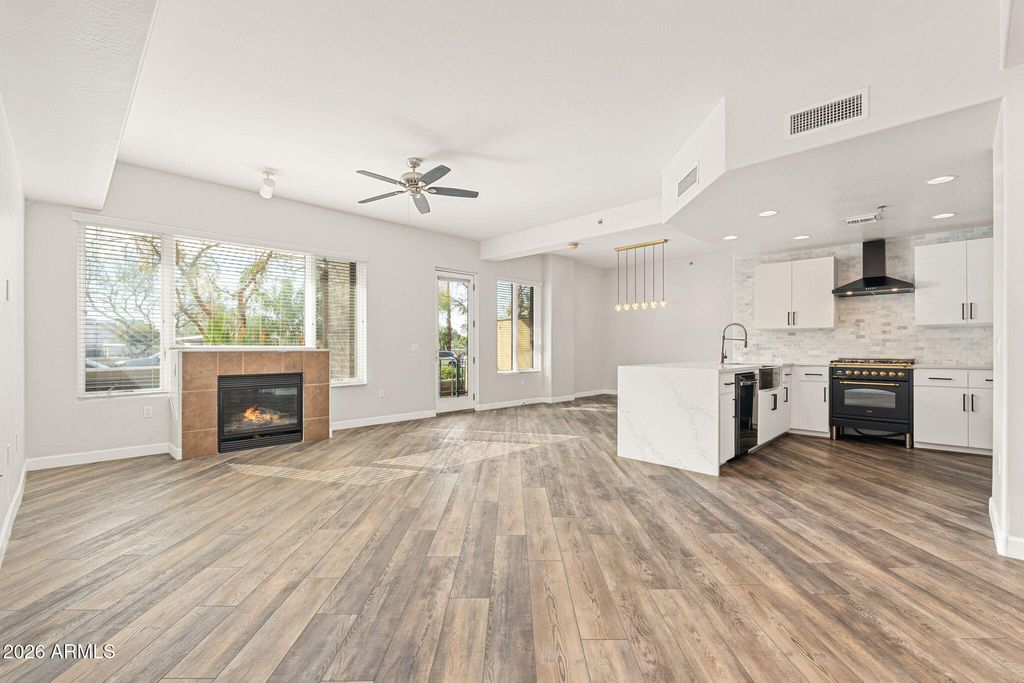 Photo of 16 W Encanto Boulevard #12, Phoenix, AZ 85003 (MLS # 6975353)