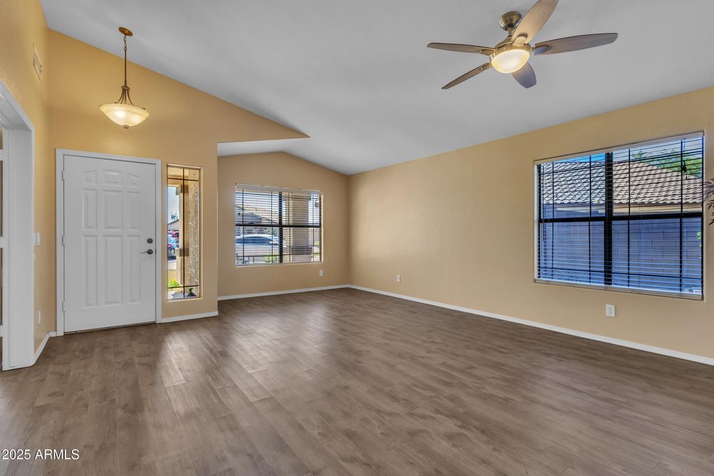 Photo of 2266 S Bahama Drive, Gilbert, AZ 85295 (MLS # 6911379)