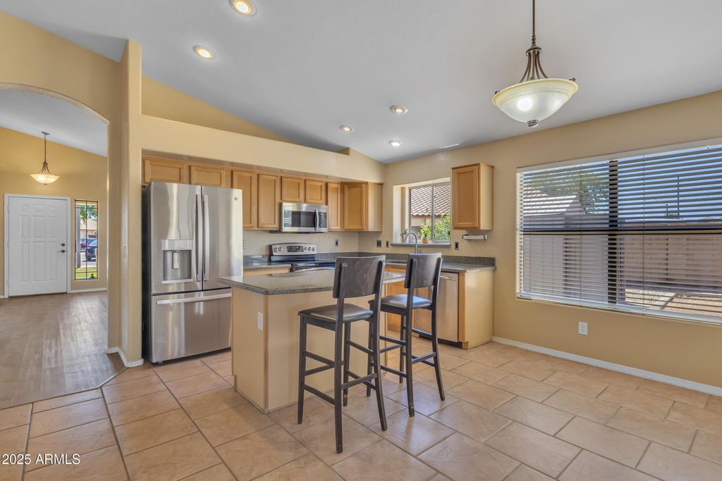 Photo of 2266 S Bahama Drive, Gilbert, AZ 85295 (MLS # 6911379)