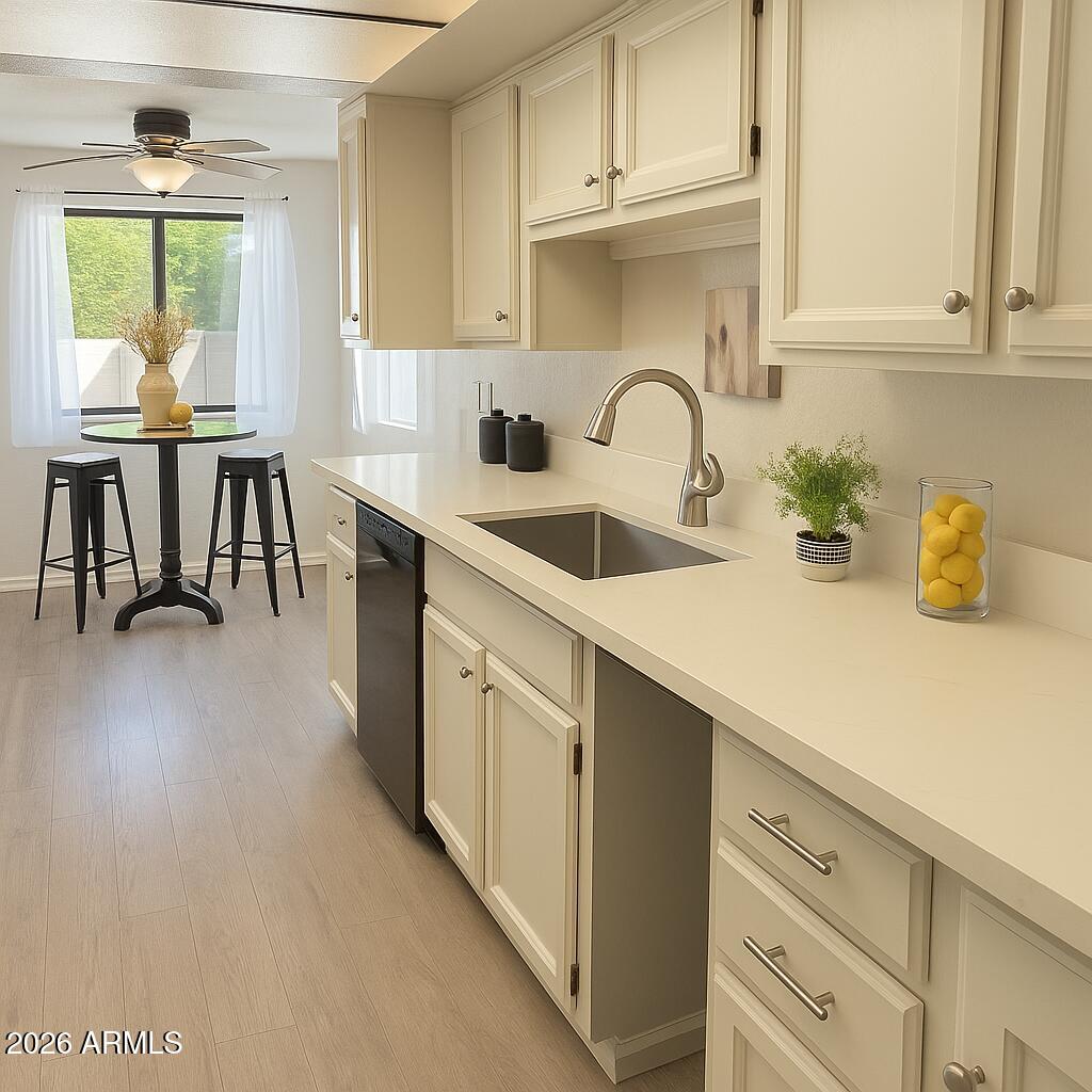 7843 E VALLEY VIEW Road