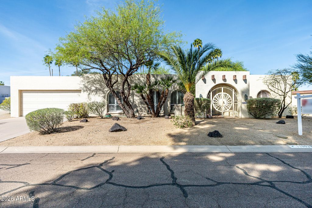 Photo of 11002 N 45th Street, Phoenix, AZ 85028 (MLS # 6999741)