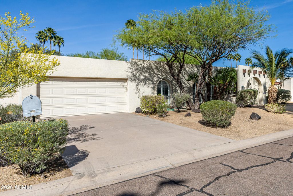 Photo of 11002 N 45th Street, Phoenix, AZ 85028 (MLS # 6999741)