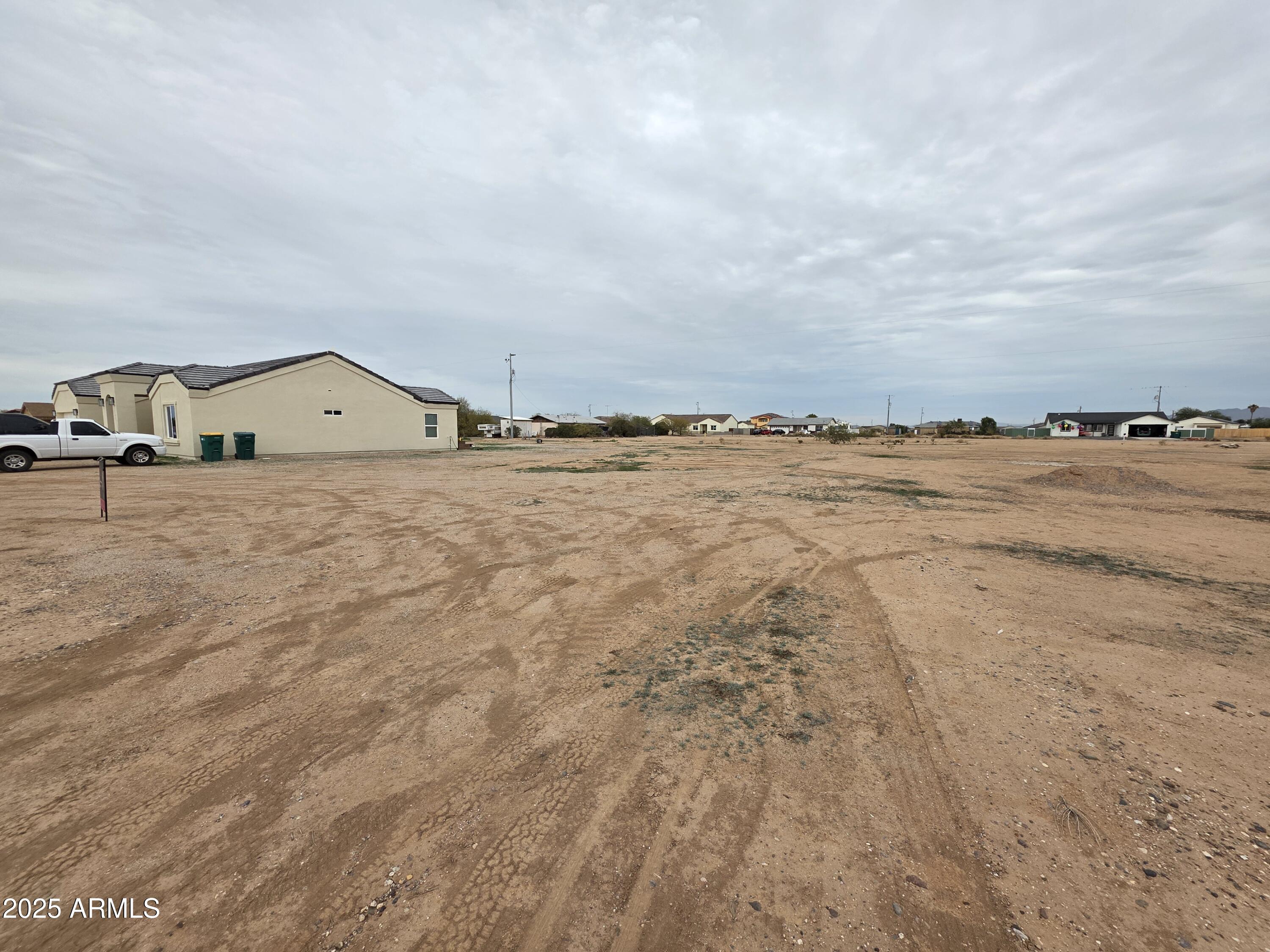 3715 N SAN CARLOS Drive 13