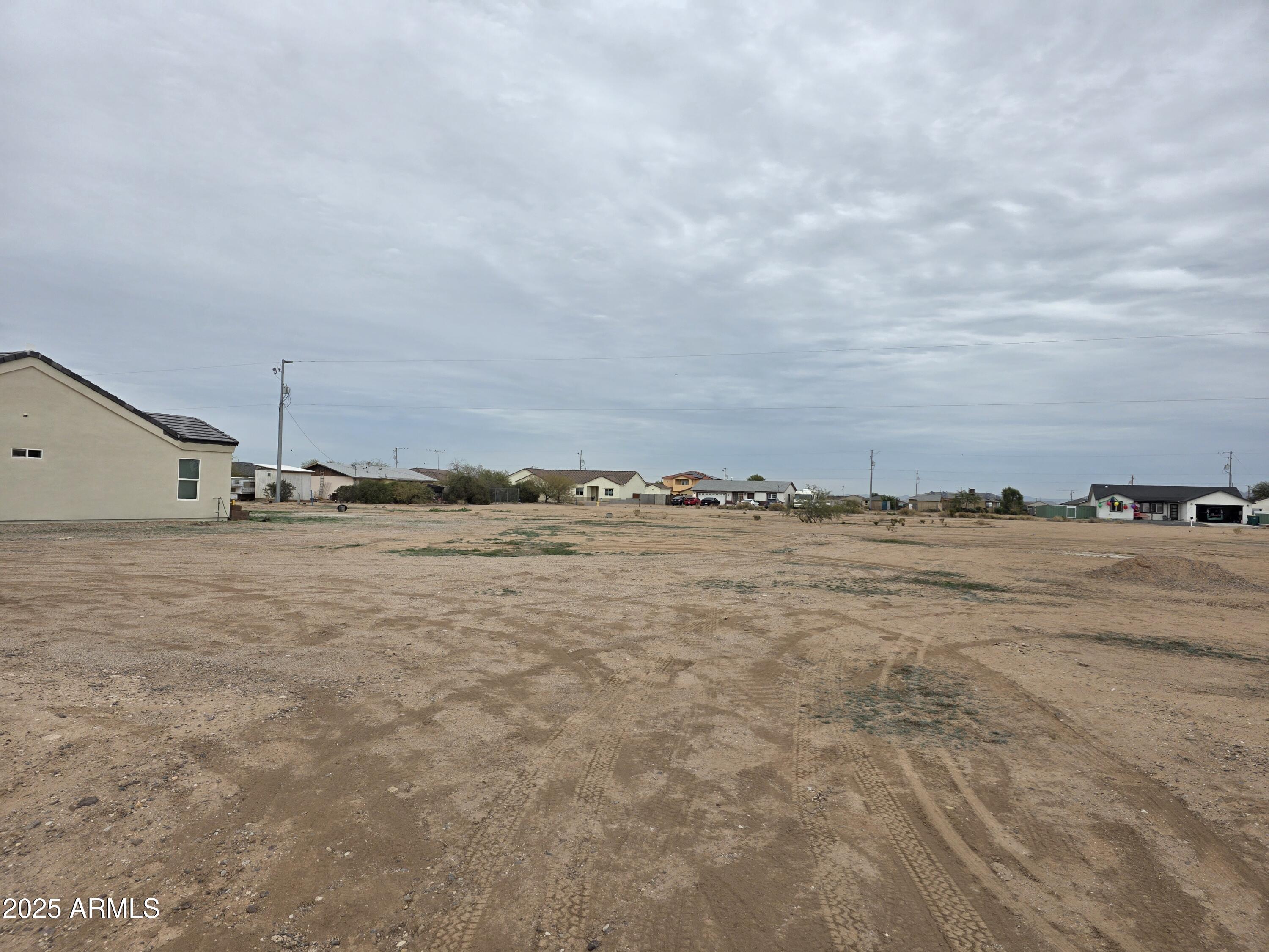 3715 N SAN CARLOS Drive 13