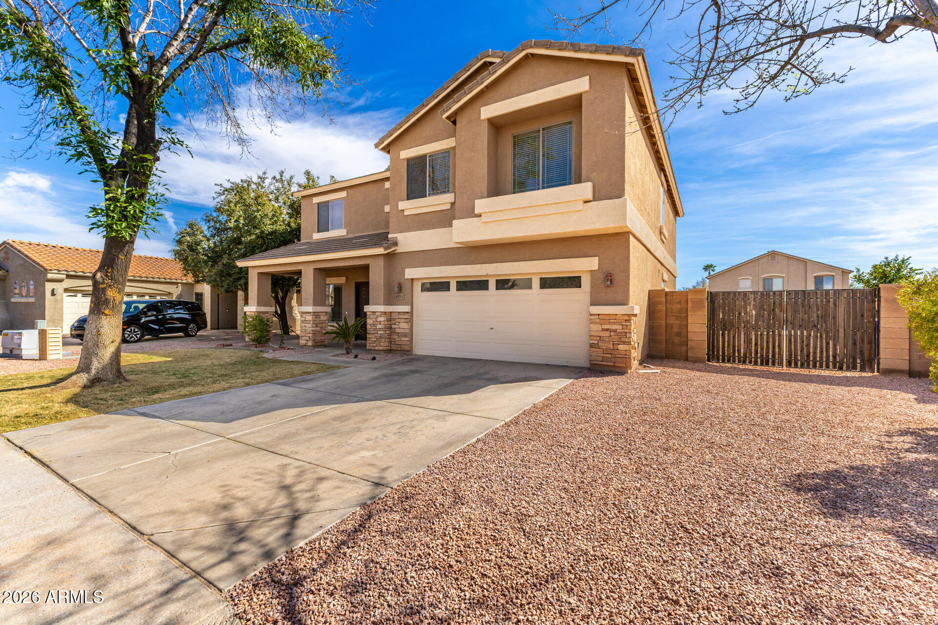 4253 E COLONIAL Drive