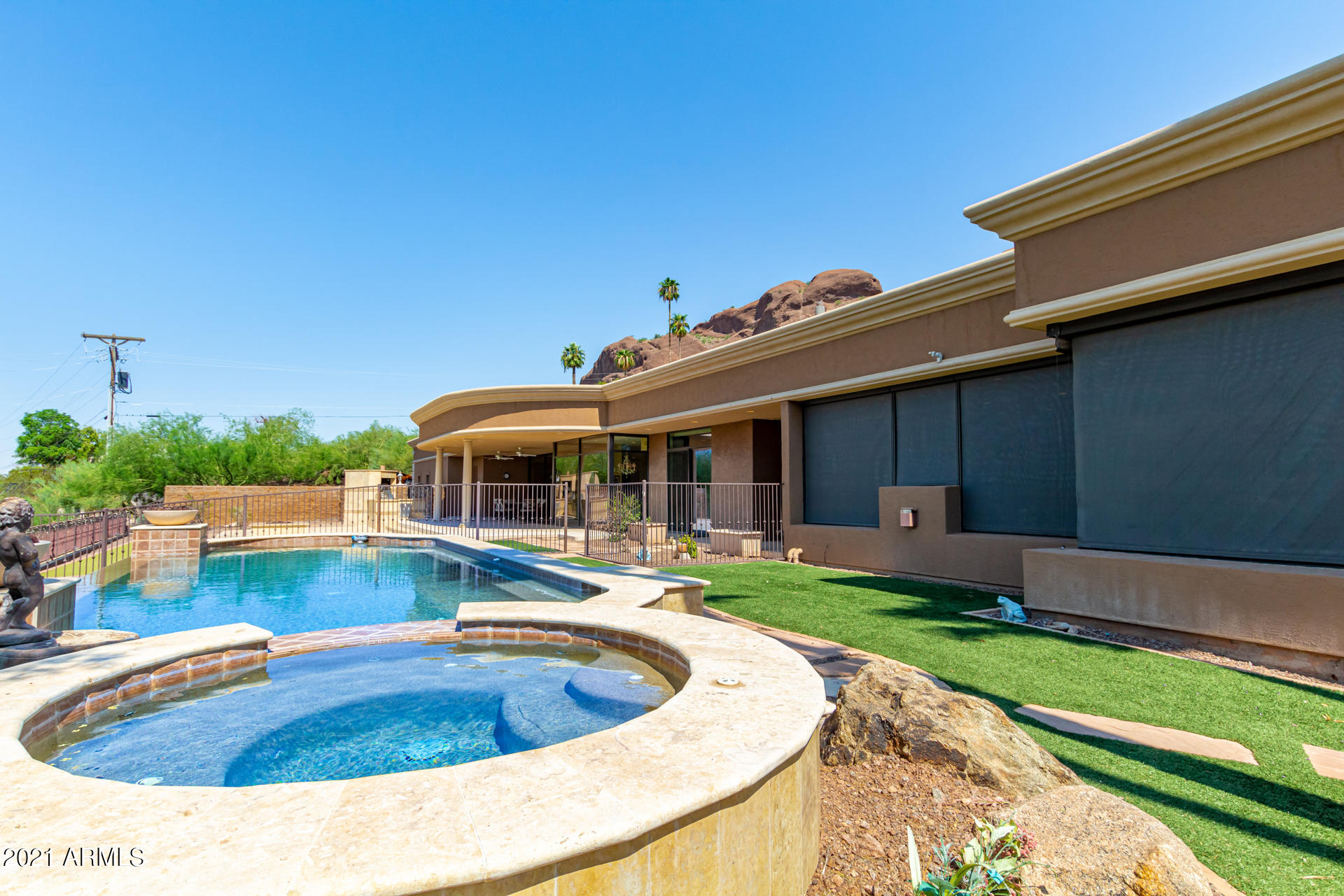 RED ROCK - Residential