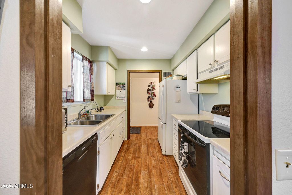 Photo of 13207 N 98th Avenue #H, Sun City, AZ 85351 (MLS # 7029145)