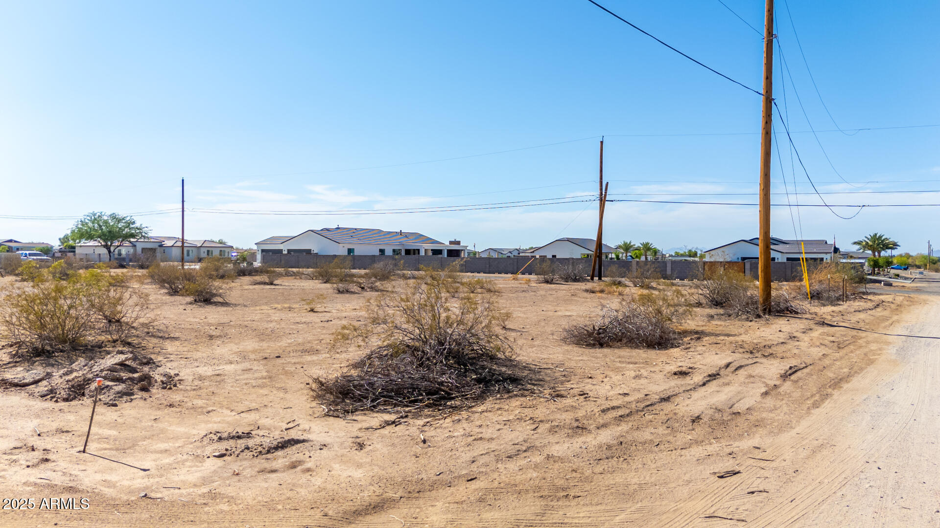 Homes 3 1 E HAPPY Road -