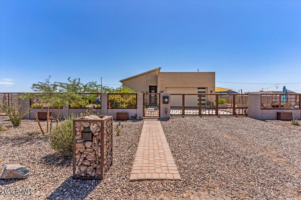 4225 N VALLEY Road