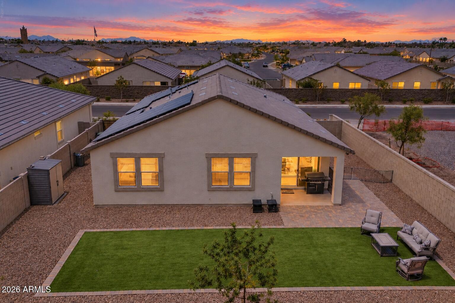 40 S CARLTON Avenue