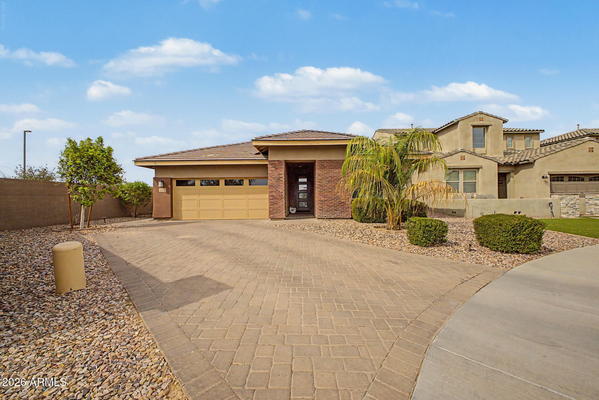 3338 E TIFFANY Court