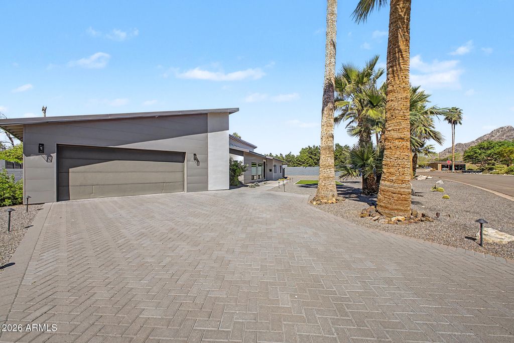 Photo of 1930 E Rovey Avenue, Phoenix, AZ 85016 (MLS # 6998677)