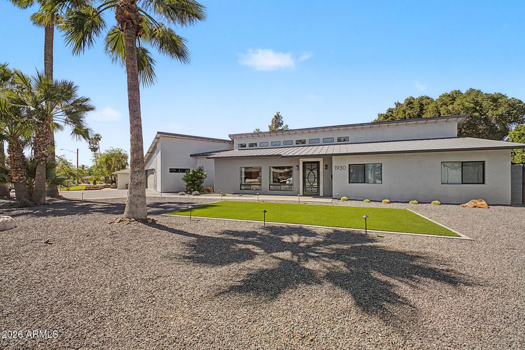 Photo of 1930 E Rovey Avenue, Phoenix, AZ 85016 (MLS # 6998677)