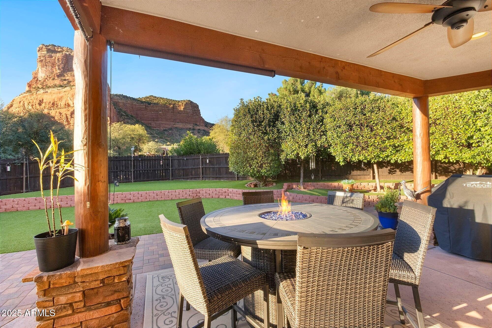 15 FAIRWAY OAKS Lane