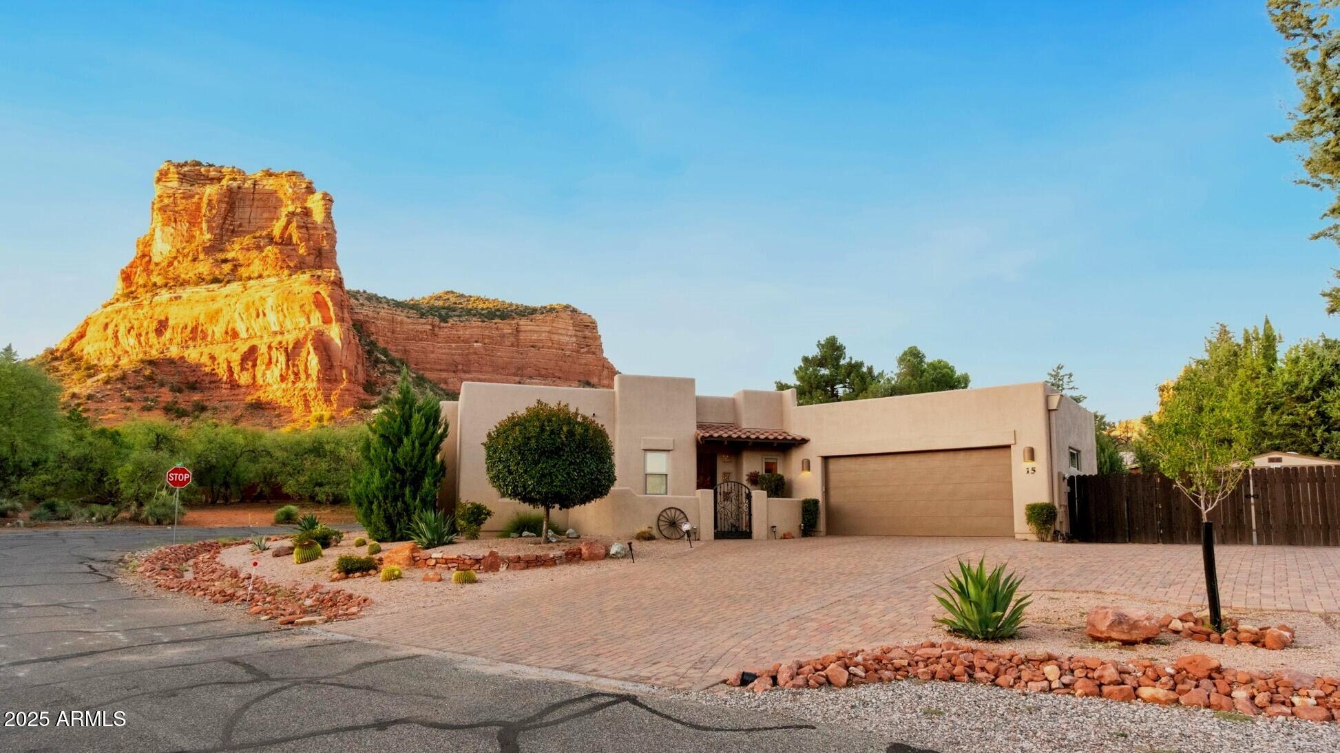 15 FAIRWAY OAKS Lane