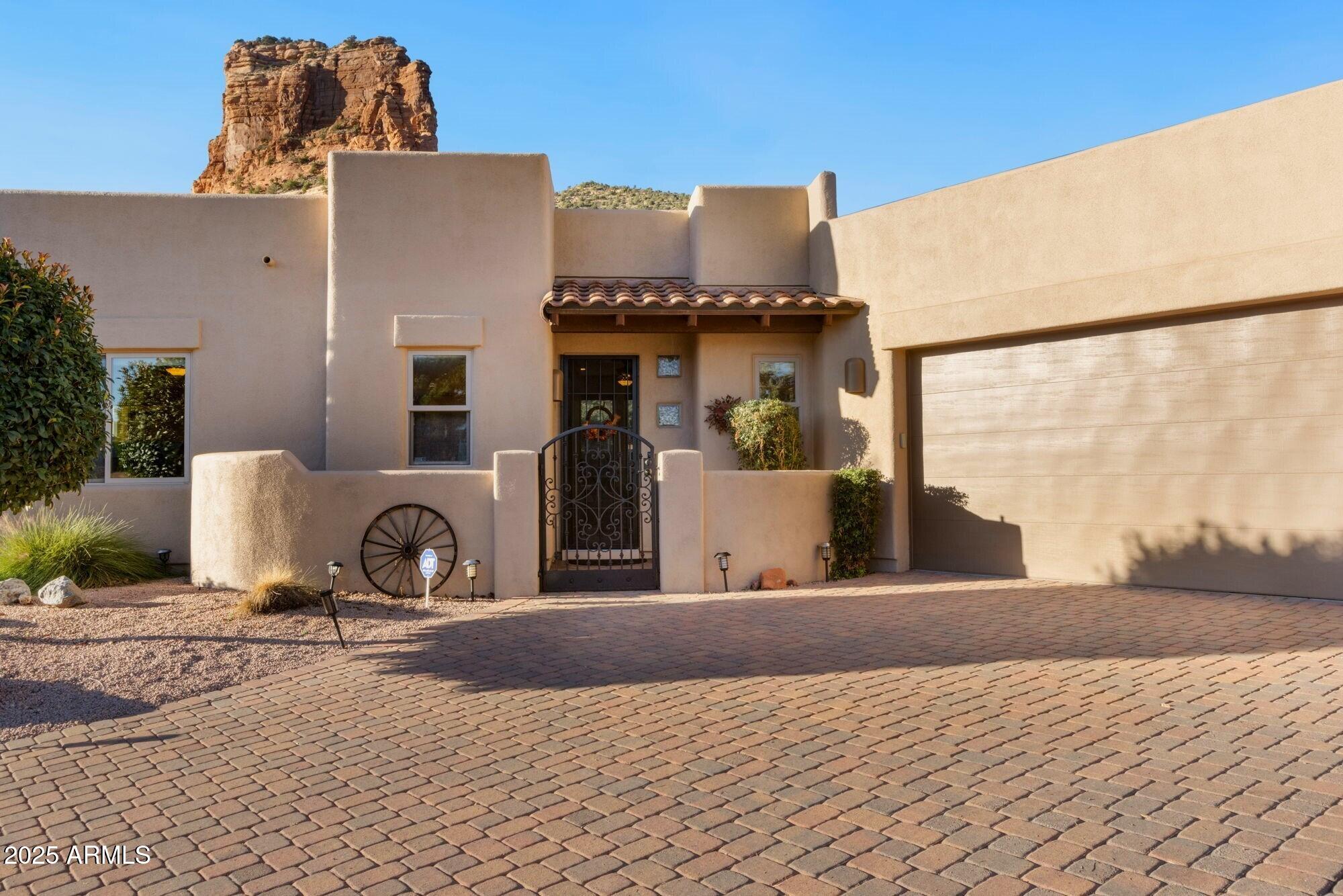 15 FAIRWAY OAKS Lane