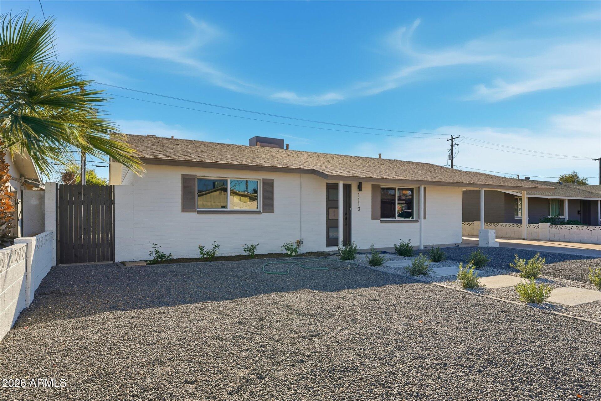 1113 E MARIGOLD Lane