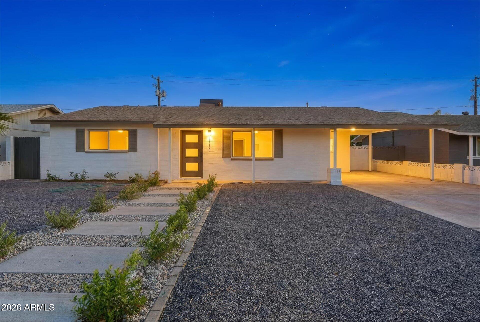 1113 E MARIGOLD Lane