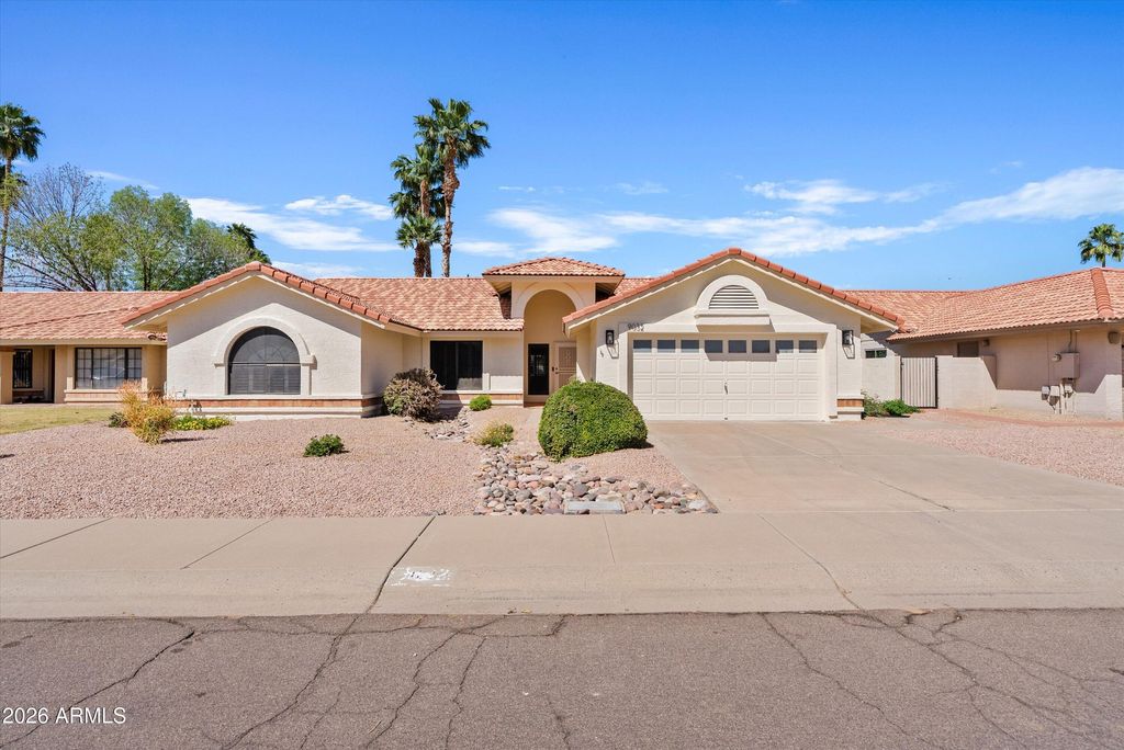 Photo of 9032 E Sutton Drive, Scottsdale, AZ 85260 (MLS # 7001427)