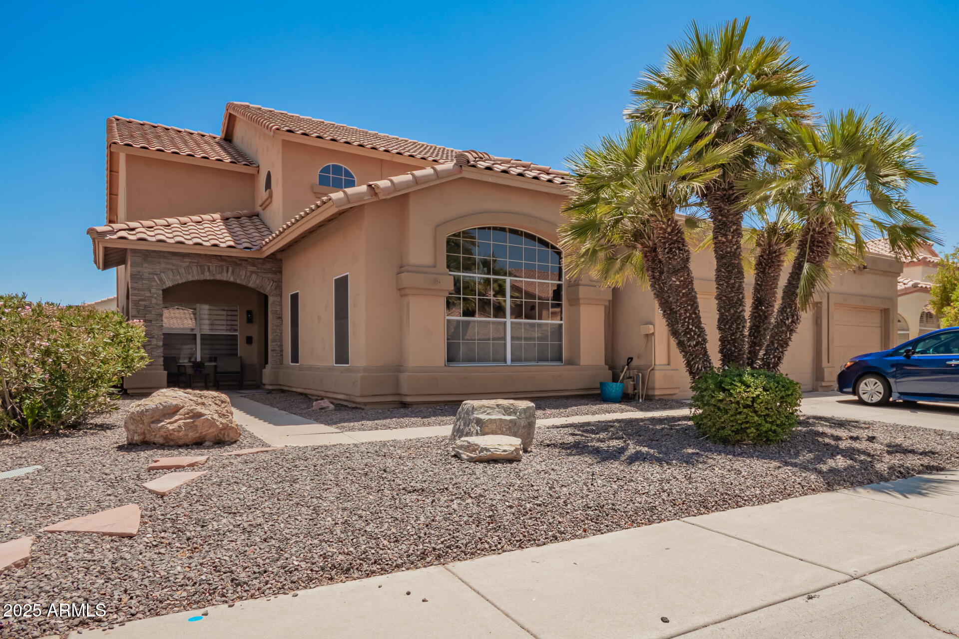 1751 W MULBERRY Drive