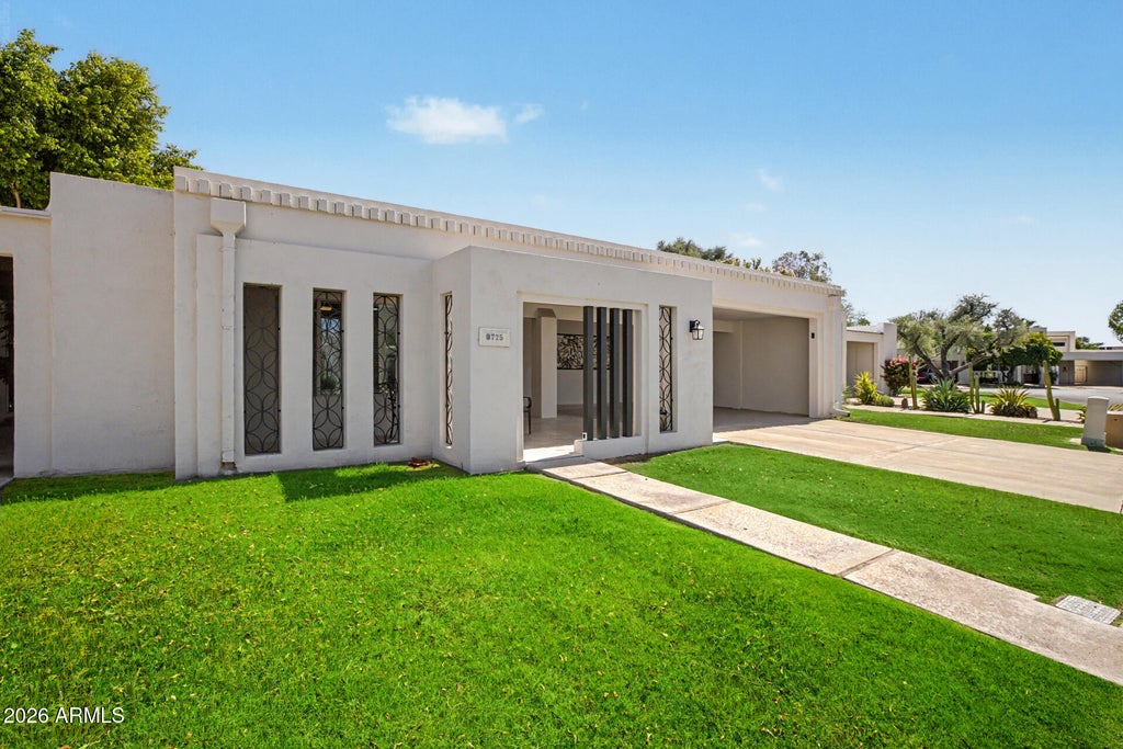 Photo of 8725 E Via De Dorado, Scottsdale, AZ 85258 (MLS # 7095119)