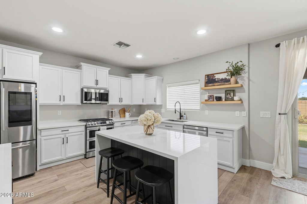 Photo of 9336 W Georgia Avenue, Glendale, AZ 85305 (MLS # 7071714)
