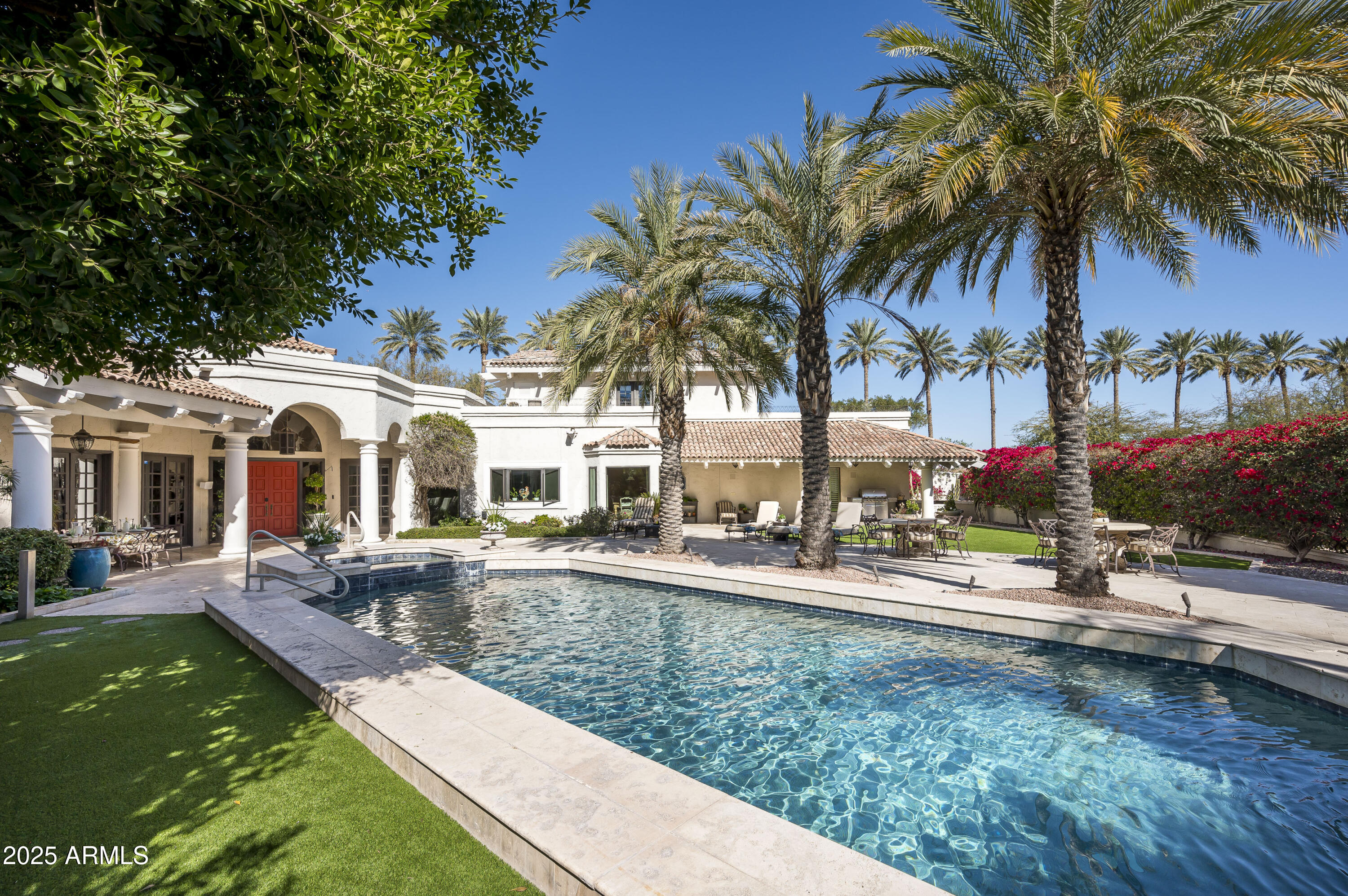 6221 E Vista Drive