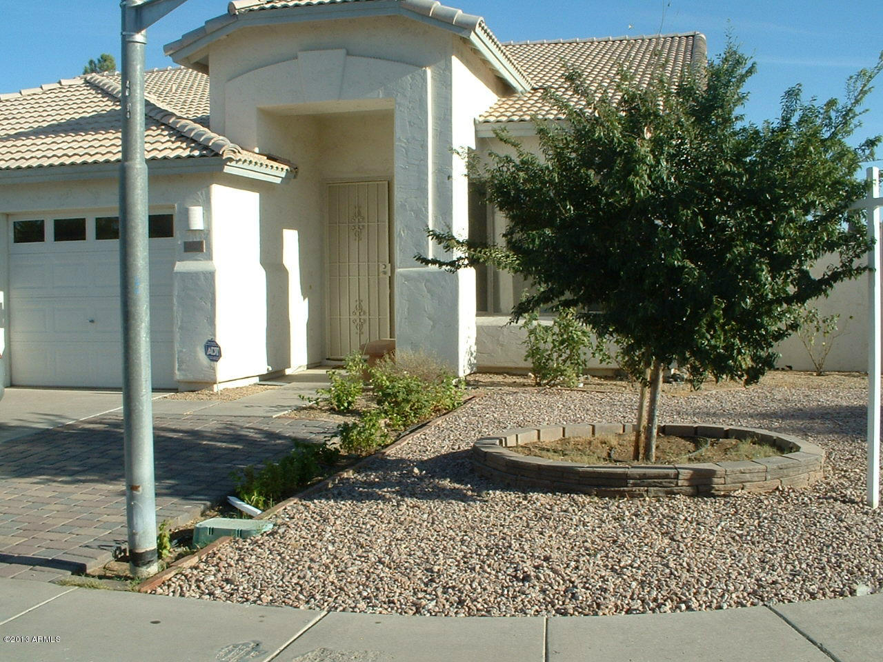 407 W HELENA Drive