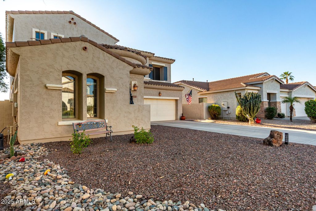 Photo of 6254 S Moccasin Trail, Gilbert, AZ 85298 (MLS # 6928379)