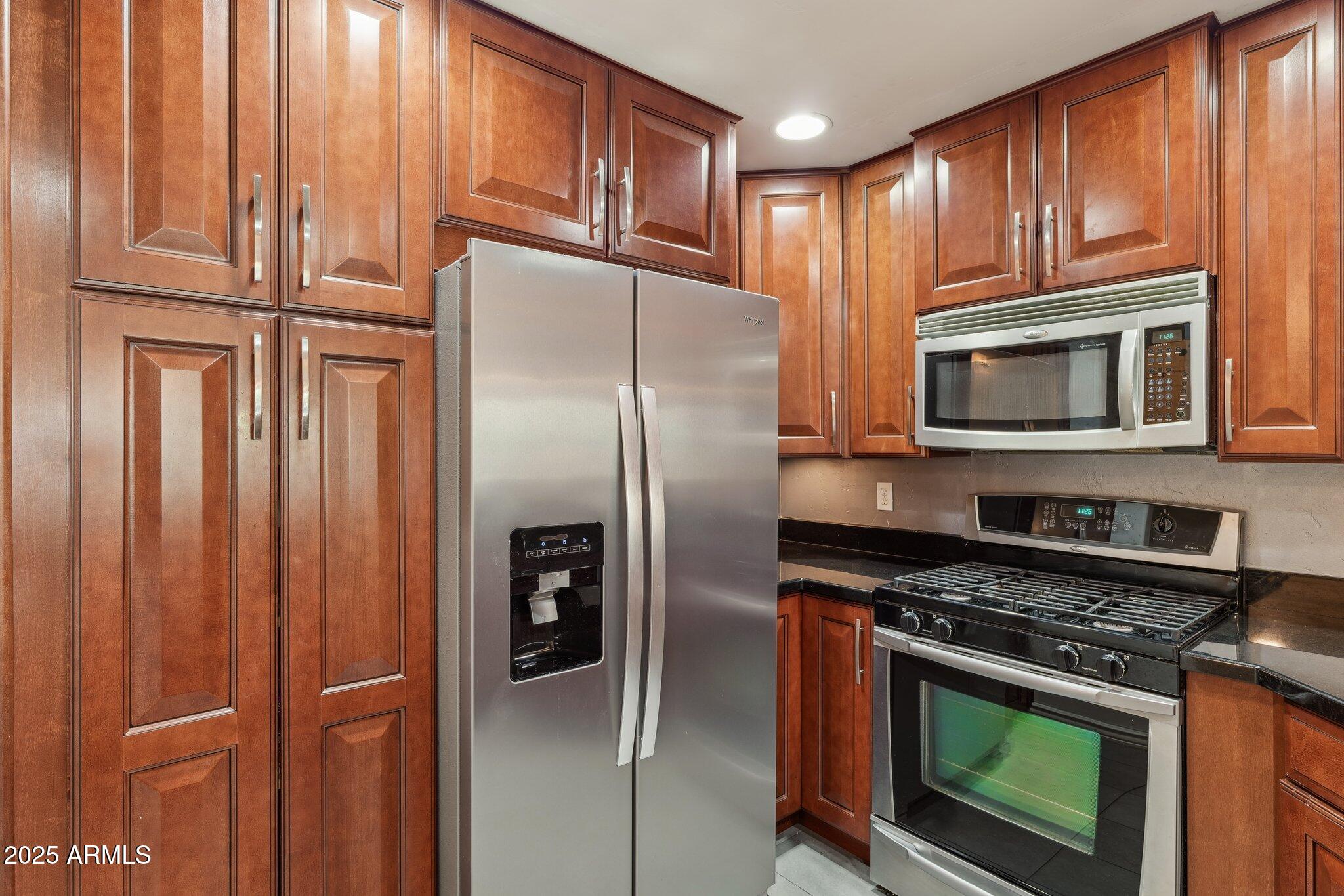 5350 E DEER VALLEY Drive 2408