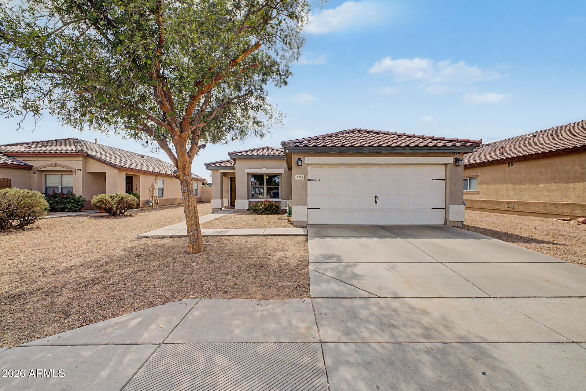 2236 S LYNCH --