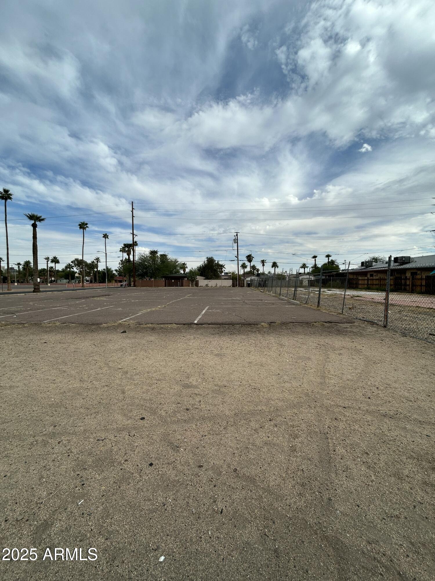 1601 W McDowell Road 1