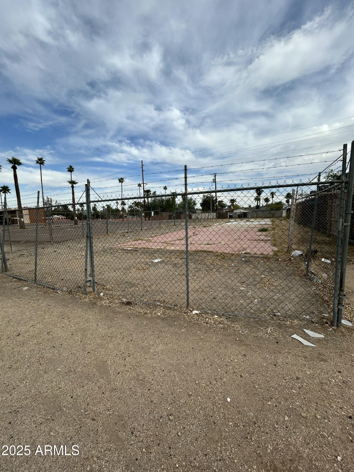 1601 W McDowell Road 1