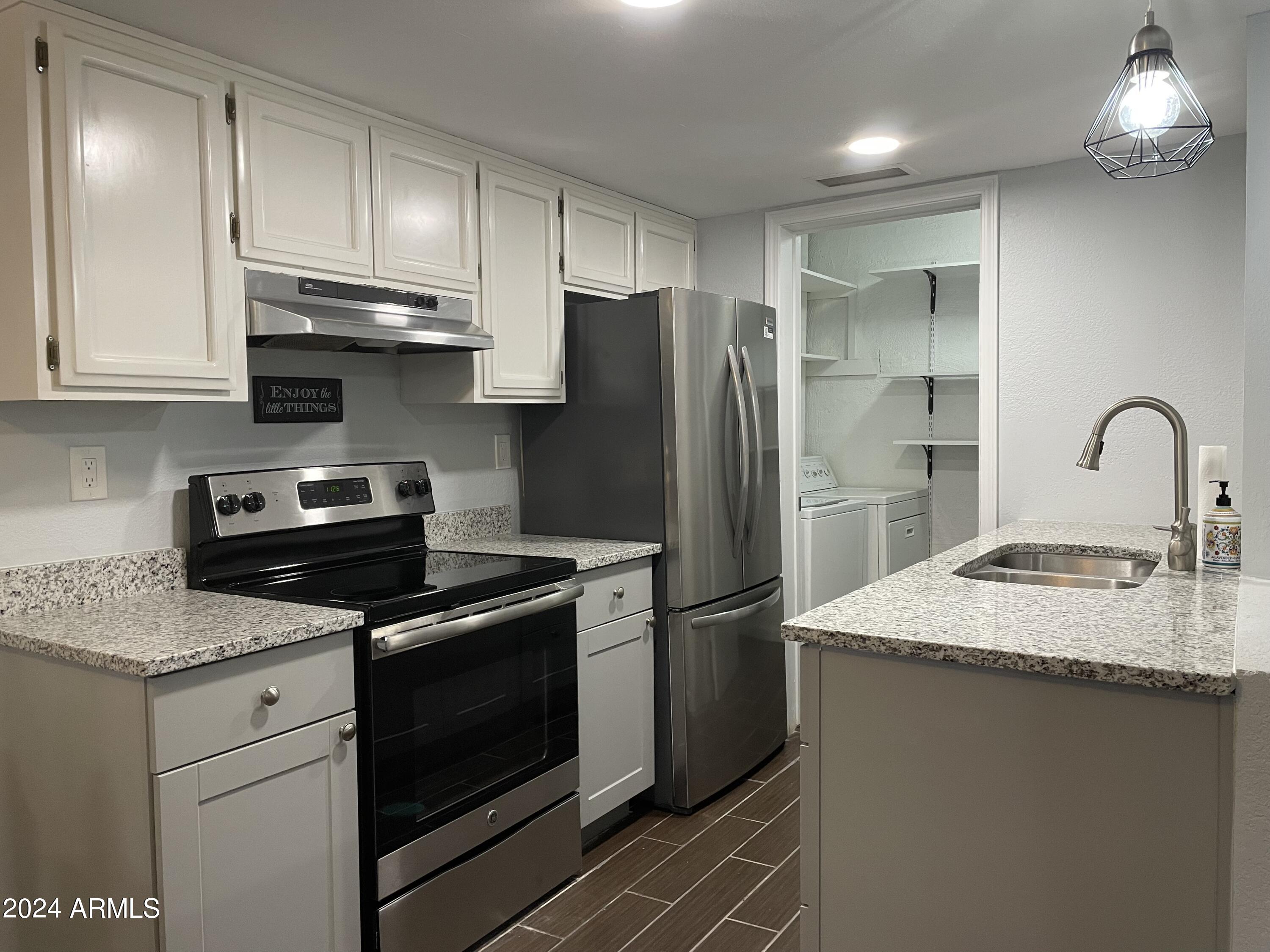 11048 N 28TH Drive 146