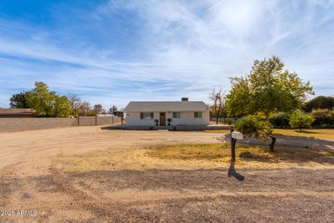 521 E LEHI Road Mesa AZ 85203