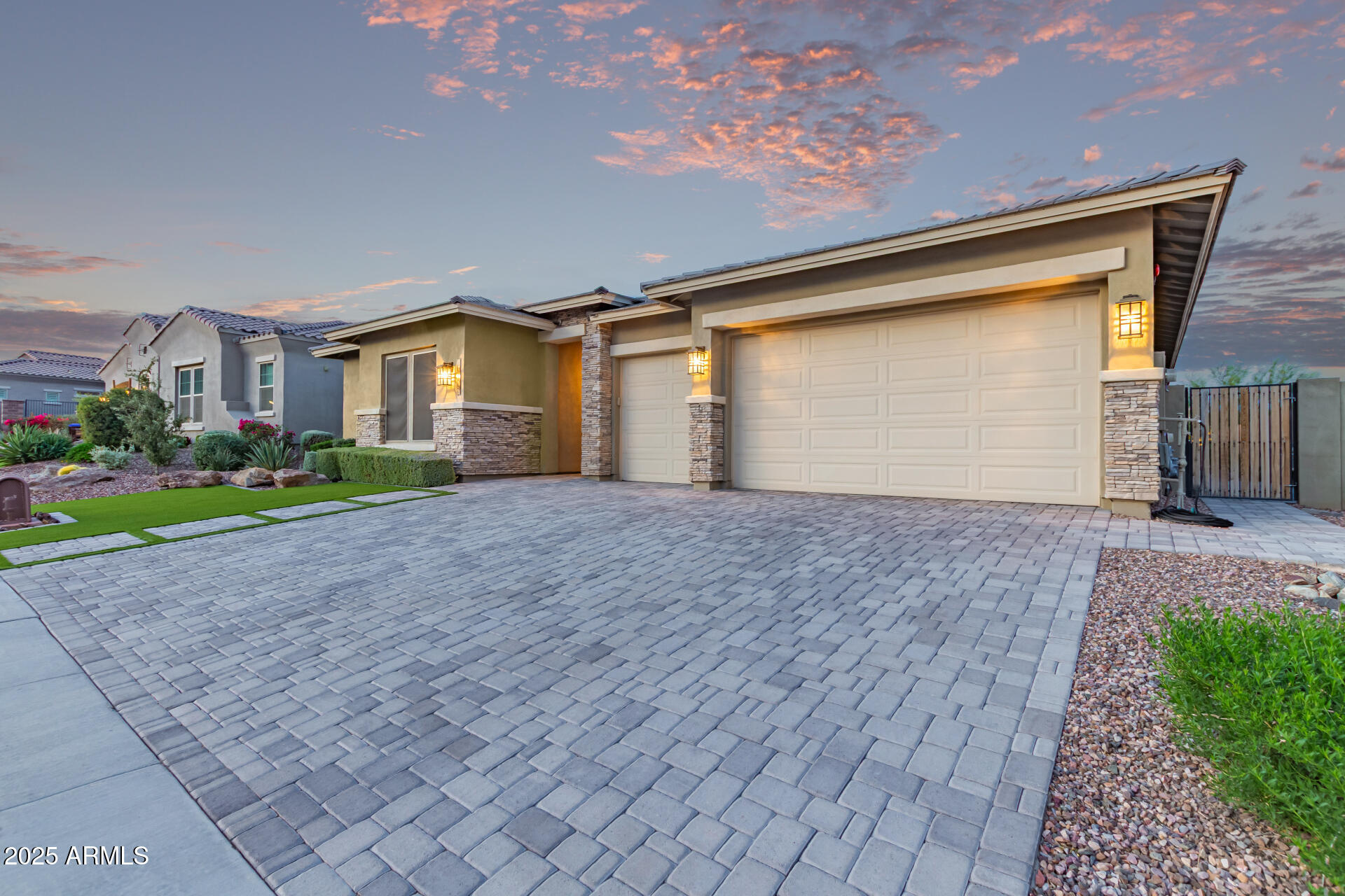 13196 W Woodstock Road