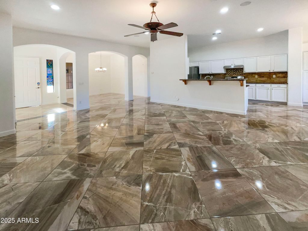 Photo of 1900 E Woodsman Place, Chandler, AZ 85286 (MLS # 6956786)