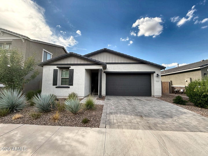Photo 1 of 11 — 9430 E SECTOR Drive, Mesa, AZ 85212