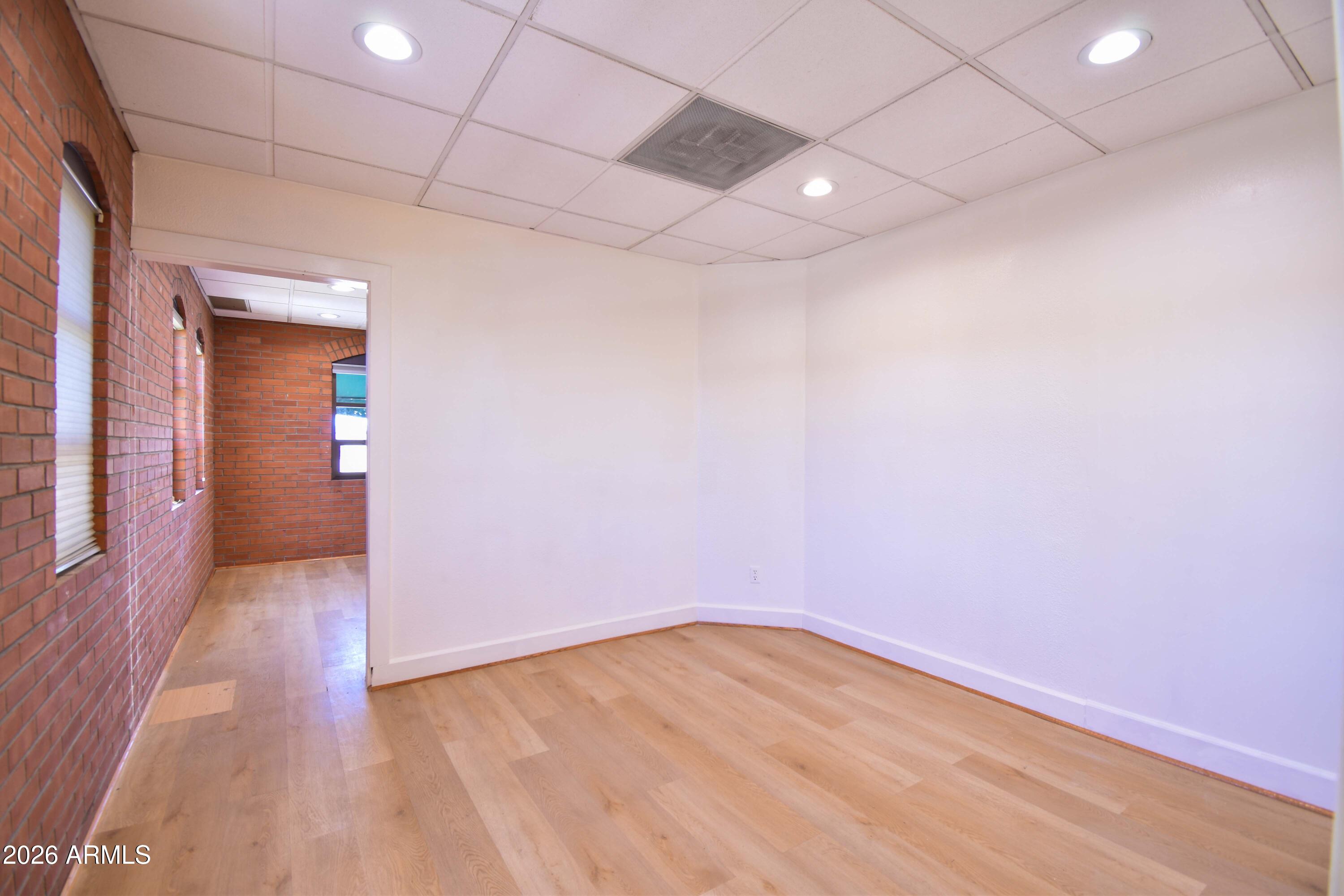 CAMBRIDGE COURT OFFICE CONDOMINIUM - Commercial Sale